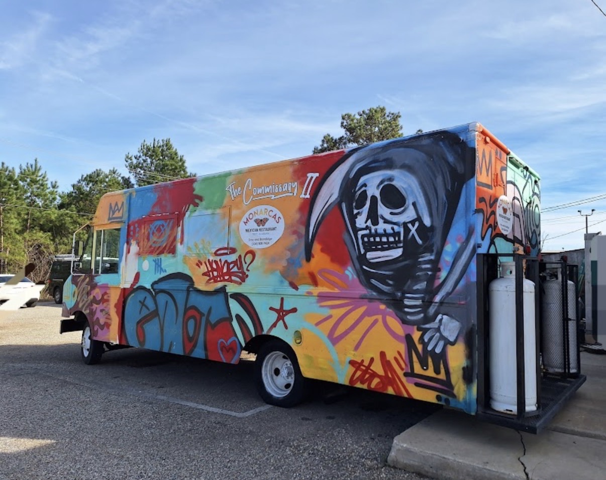 Monarcas 'The Commissary II' food truck with colorful skull mural